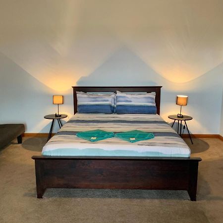 Bee'S Place - 3 Bedroom Home On 10 Acres Of Land With Distant Ocean Views Emu Bay Kültér fotó