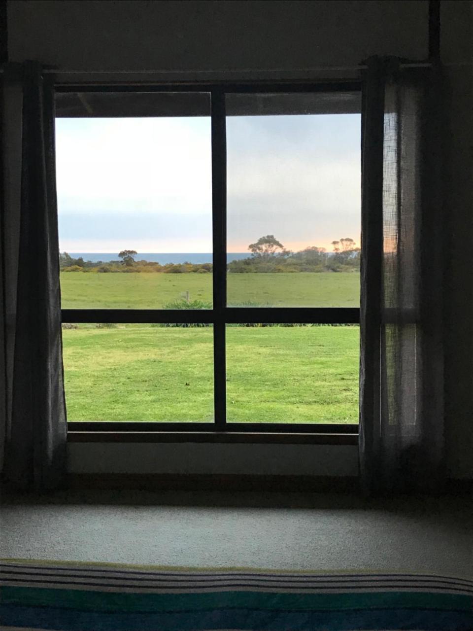 Bee'S Place - 3 Bedroom Home On 10 Acres Of Land With Distant Ocean Views Emu Bay Kültér fotó